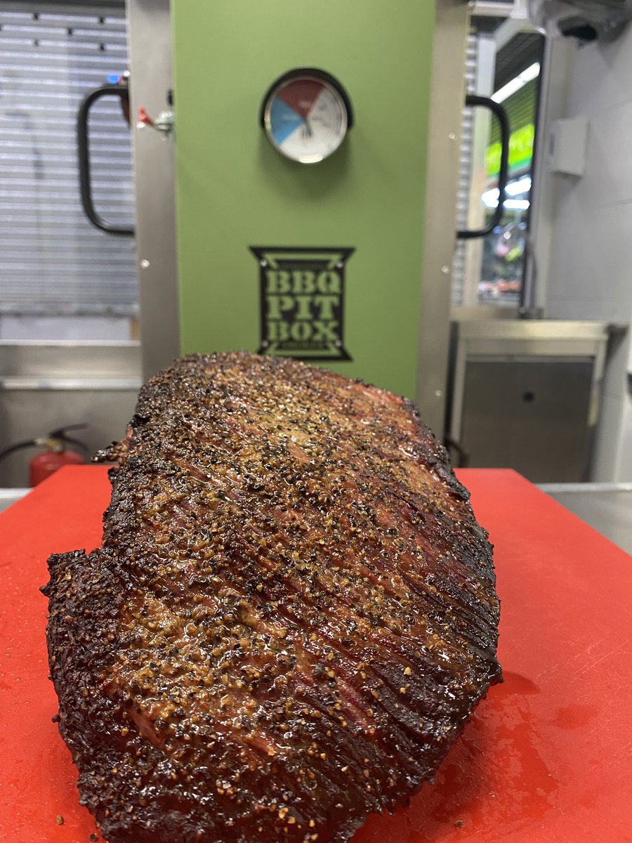 KispestD's tweet photo. Te gusta el pastrami? 
#pastrami #bbqpitbox #budtradingshop https://t.co/GflTD5wWdb