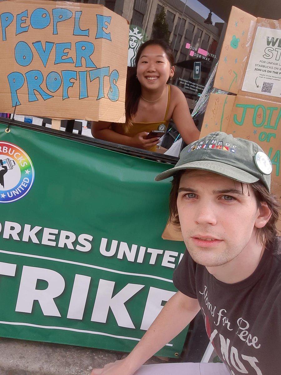BostonSBWU's tweet photo. The picket is alive and well at 874 Commonwealth Ave. 14 days on strike at one of the 14 union stores in MA. ✊ https://t.co/II16DiMt2g