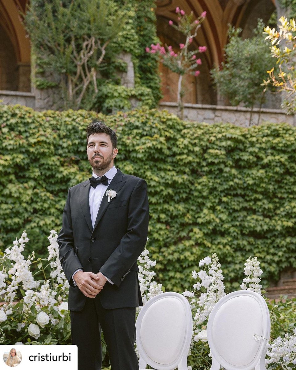 WillyrexBoda's tweet photo. [cristiurbi] vía instagram
👰‍♀️💍🤵‍♂️

La boda de Willyrex y Cristina 💍♥️ https://t.co/798XZEE1b2
