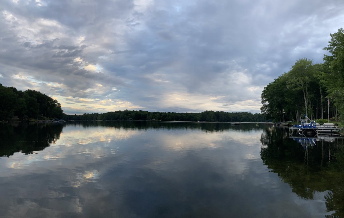 k128iMedia's tweet photo. The stillness of the water in the early morning. #K128i #adaptiveartist #photo #landscapephotography #water https://t.co/XFohVXme1Z