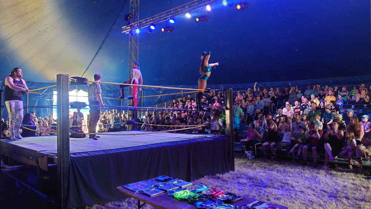 Was great to be at the <a href="/BelladrumFest/">Belladrum Tartan Heart Festival</a> this weekend for two amazing shows in front of a packed house.

And to cap off this already amazing weekend I got to make my <a href="/W3Lwrestling/">W3L Wrestling</a> debut in Golspie.

Can't think of a better way to spend the last couple days 😎