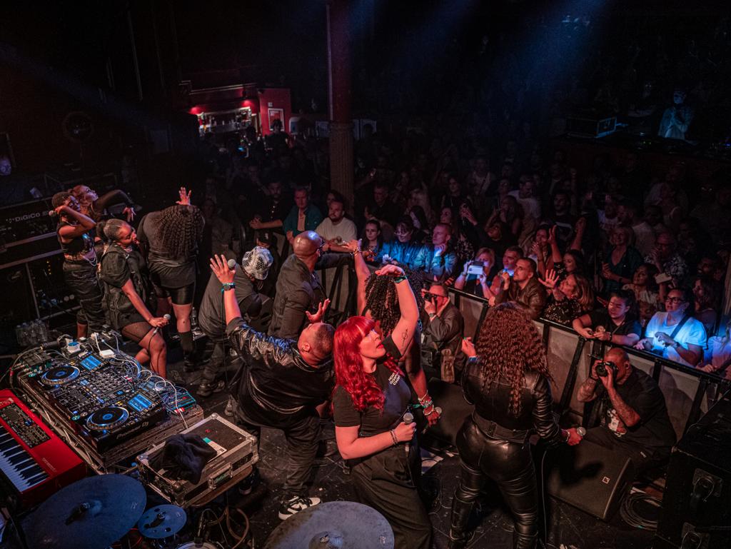 LIMFestival's tweet photo. We are loving @HouseChoir @ArtsClubHQ getting the crowds bouncing with their tunes ๐ #LIMF2022 https://t.co/hIlGWMaZVO