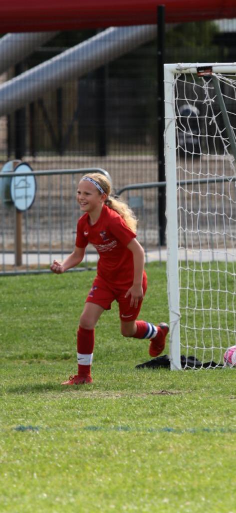 HAYLEY WARDLE 💙 tweet media