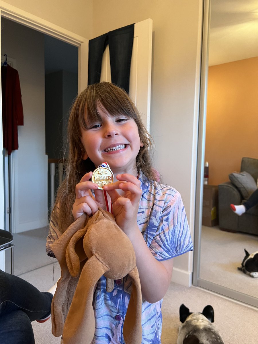 I *LOVE* the fact that Izzy thinks it’s normal for women’s sport to have such a huge following 🤩
She enjoyed the celebrations and wanted to join in with her own gold medal <a href="/Lionesses/">Lionesses</a> 
#Lionesses #WEURO2022