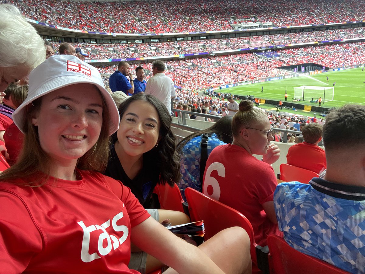 Caitlin Peters tweet media