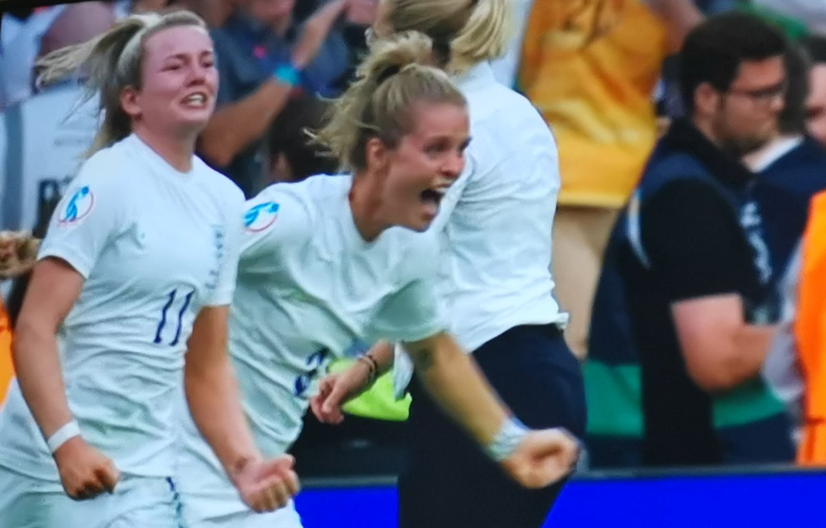 Go #Lionesses total 🔥🔥🔥🔥🔥🔥#UEFA #ENGGER #Winners yes you brought the cup home!!!!!  ❤️❤️❤️❤️🔥🔥🔥