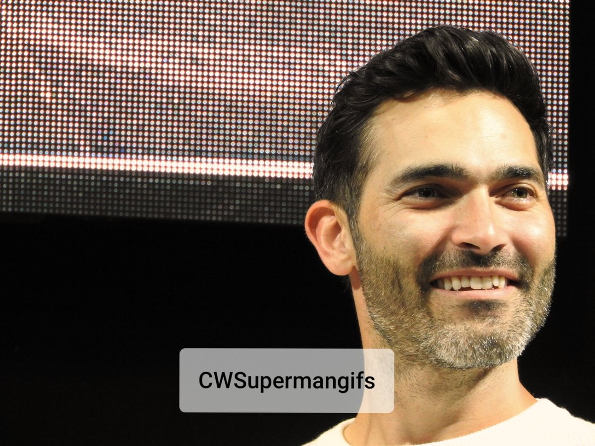 CWSupermangifs's tweet photo. Some photos of Tyler from the Teen Wolf panel at Comic Con Manchester today. https://t.co/gJXLt933fy