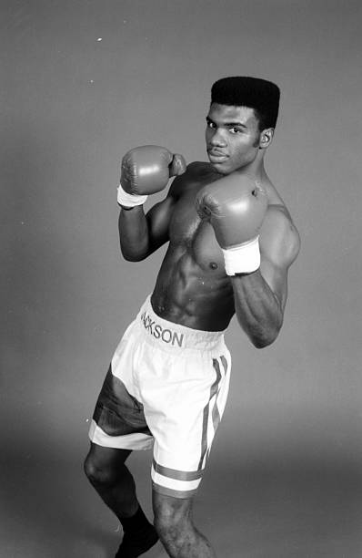 BoxingHistory's tweet image. Julian Jackson, aka "The Hawk," 1980s and 90s two-division champion almost universally-regarded as one of the greatest punchers of all time.