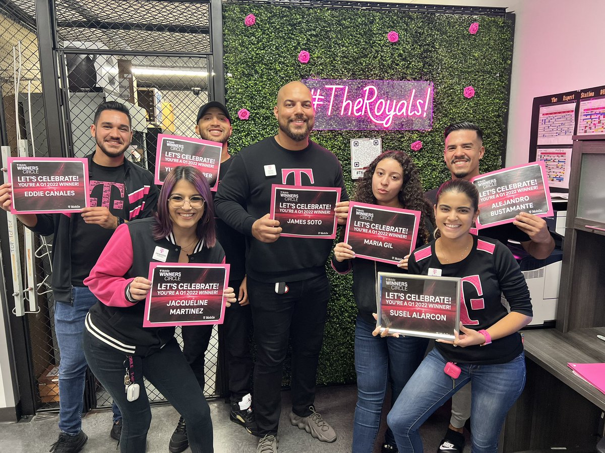 Congrats to my team!!! We had a total of 16 WC Q1 winners!!! Very proud of everyone!!! #SFL #Spartans #Tmobile #Miami #TheRoyals👑 <a href="/TMobileLatino/">T-Mobile Latino</a> <a href="/TMobile/">T-Mobile</a>