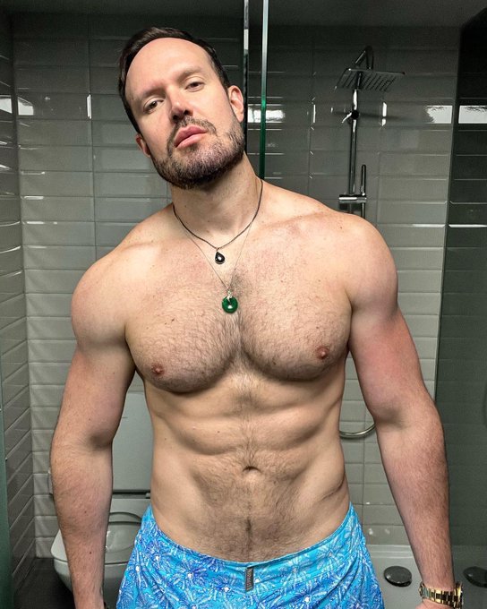 1 pic. Beach day ! Day off https://t.co/vSmOepcJZP