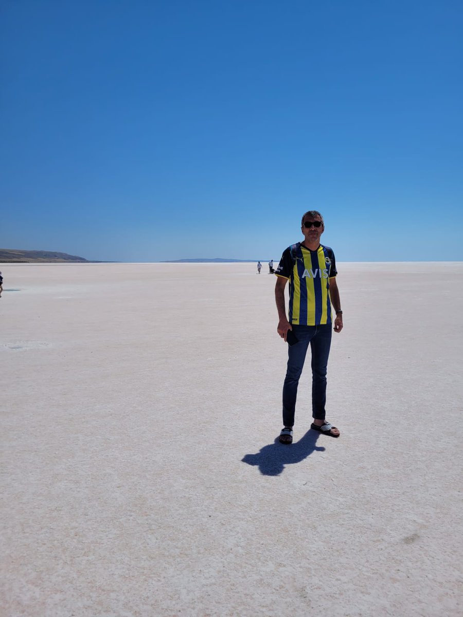 fbzicopasha's tweet image. Sevdik seni @Fenerbahce &apos;m, her şeyden çok 💙💛