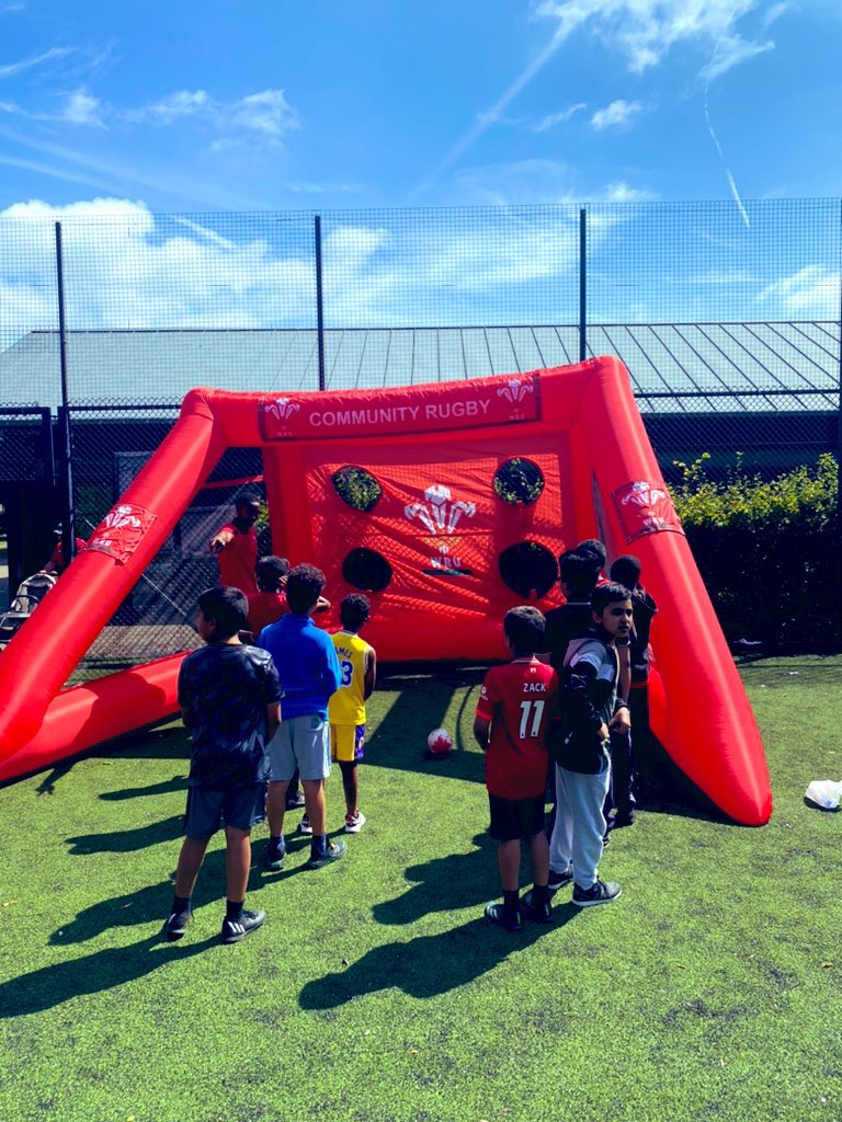 Thank you to <a href="/MujiDCO/">Mojeid Ilyas</a> <a href="/CricketWales/">Criced Cymru / Cricket Wales 🏏🏴󠁧󠁢󠁷󠁬󠁳󠁿</a> for inviting our team to support delivery at @Grange_Pavilion 🏈🏏🏓 and a big thank you to my coaches for providing a fantastic event for the children 👏🏻👏🏻 <a href="/WRU_Community/">WRU Community - Wrth galon y genedl</a> <a href="/JacWoodJones1/">Jac Wood-Jones</a> @NoohOmar21 @AliAbdi_
