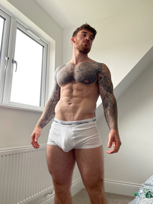 For all my exclusive content ⬇️🔞 https://t.co/3x6d7ZPEFy https://t.co/IqmZZPvSaU