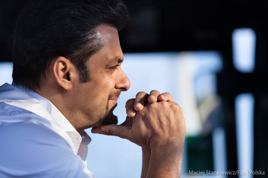 beingkanoblack's tweet photo. MEGASTAR 🔥
#WeWantBhaijaanAnnouncement https://t.co/TZVHhe7ofp