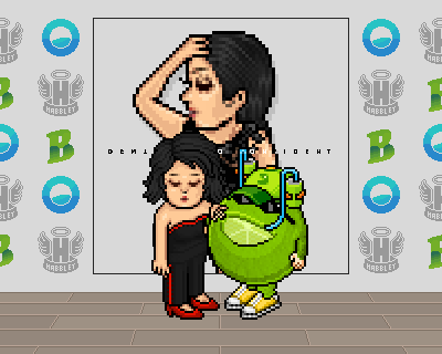 BubbleJuiceSW's tweet photo. * Momento fofura! *
Demi Lovato conheceu o mascote Bubblito.

#DemiNoHabblet 💚 https://t.co/ksDi1IlpM4