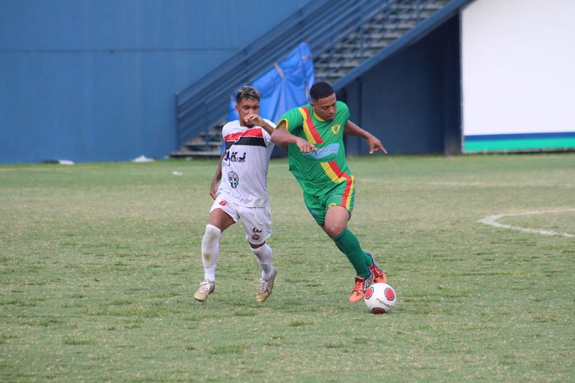 FutebolBarezao's tweet photo. 🏆 #BAREZAO22 #SERIEB
3ª Rodada
Ontem pelo barezão da serie b, o time do #TARUMA perdeu para o excelente time do #LIBRADE pelo placar de 3-2.
Os gols da partida foram marcados por André, Ivison e Airton Vinícius. Richard e Gabriel, descontaram para o lobo do norte. https://t.co/ZQLlItrtU7