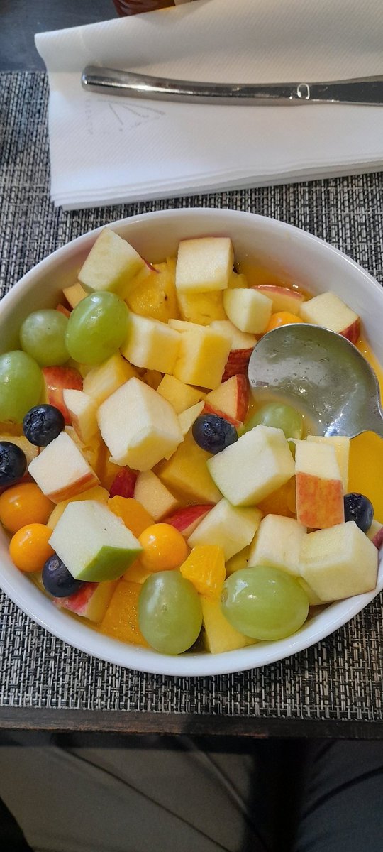 thandiwemchunu_'s tweet photo. I miss #TheCatalyst breakfast, nomhluzi wakhona oyi-orange juice. I enjoyed it a lot. Thank you #SABSharpHack I enjoyed my stay, for first time in Sandton. https://t.co/fjw0HceQKd
