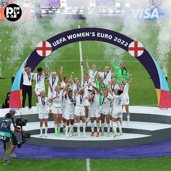 Fútbol Femenino /Selecciones  /Europa /Mundial FZBZ8dLXoAQq9Xk?format=jpg&name=small