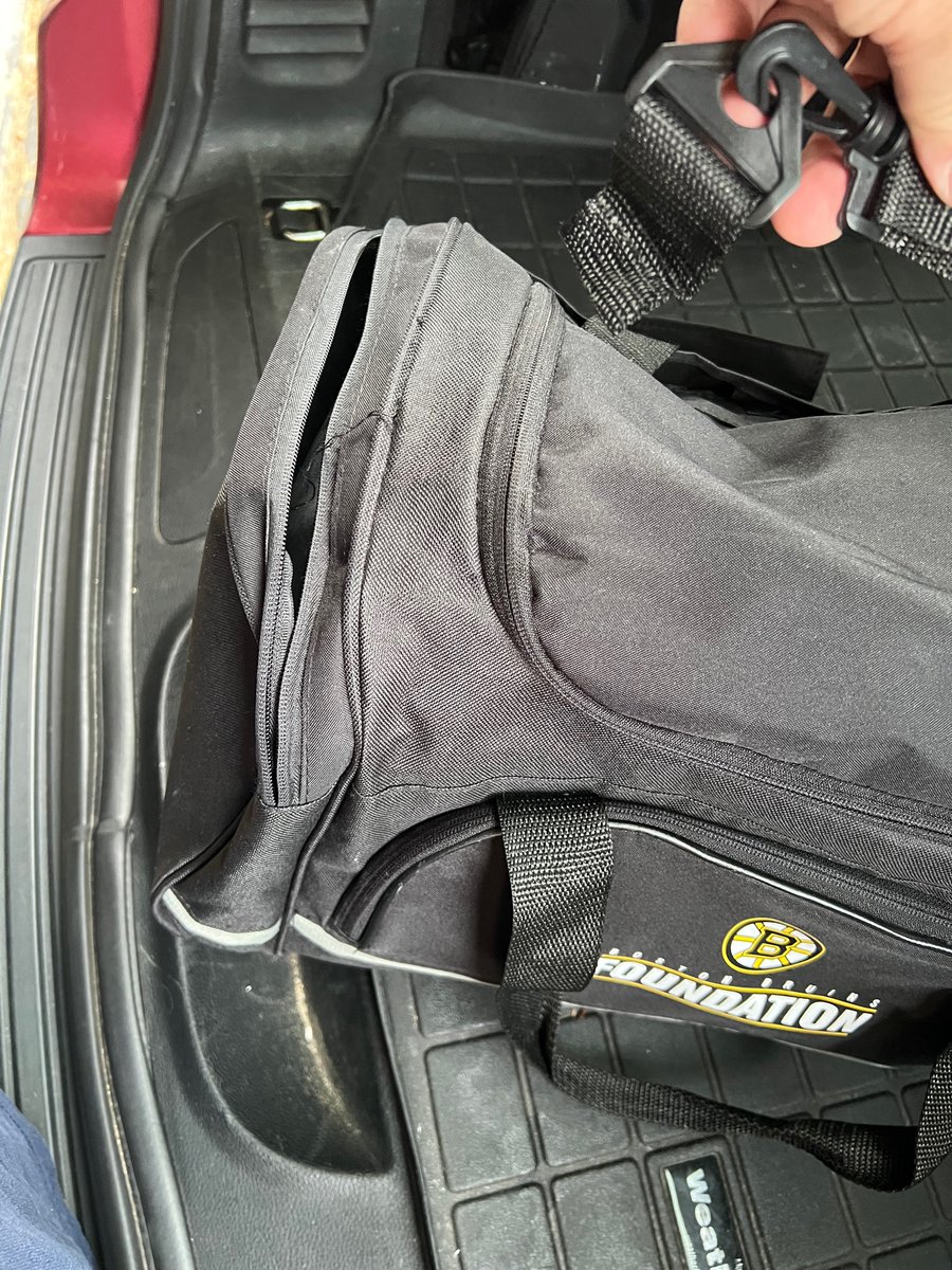 jaft17's tweet photo. I know it’s about raising money for the @NHLBruins @NHLBruinsAlumni  but You would think for a couple hundred bucks the bags would last at least a year !!! #CharityBag https://t.co/sJI0073JbB