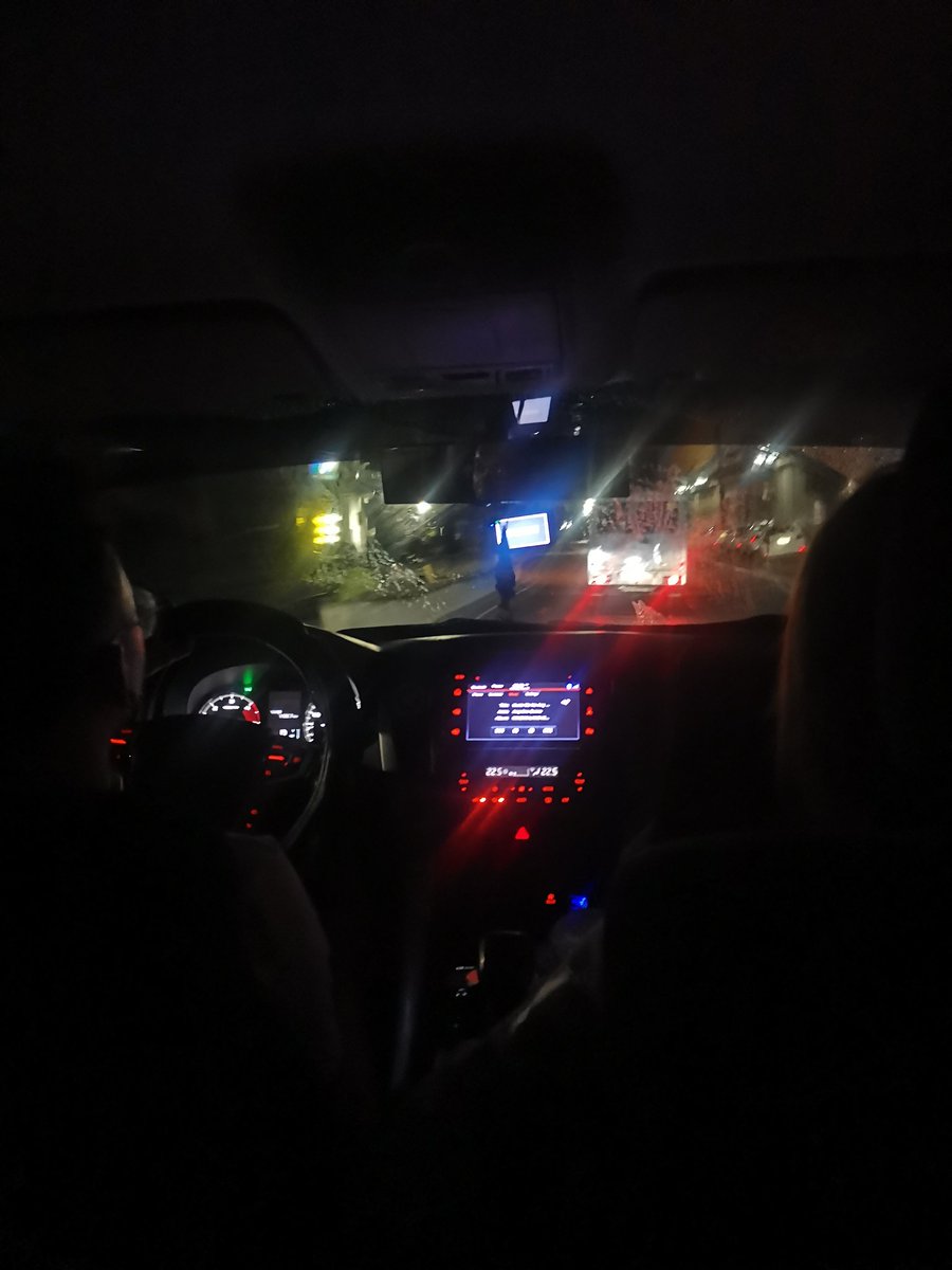 jb_sayssss's tweet photo. JGH. Pagod sa road trip, chill out and dinner with friends.
Nuod nalang ako sa recording ng #BinibiningPilipinas2022.
Happy Monday and Goodnight. 😴
#innercircles
#tatakJPMC
#friendsforkeeps
#adulting
#balamban
#busay
#lapulapu
#cebu https://t.co/y5V6U3wzOX