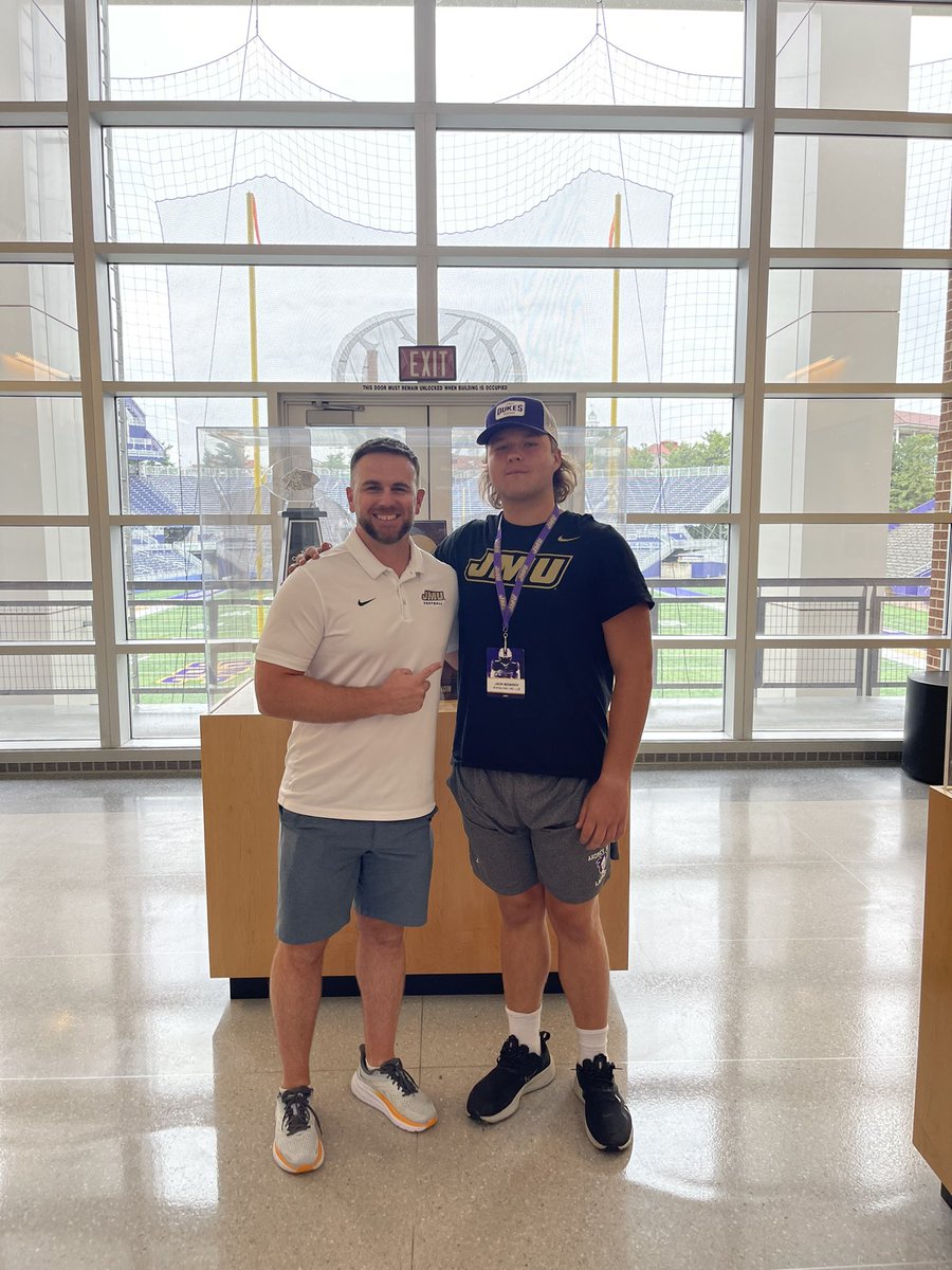 JackMowrey1's tweet image. After a great visit with @JMUFootball I’m blessed to have received a Full FBS scholarship from JMU!!!!! Thank you @JMUCurtCignetti @coachgrantcain and @CoachTSunseri for a great day! GO Dukes!! @JMUBarstool @AKHS_Football @DanOrnerKicking @CMontgomeryLS