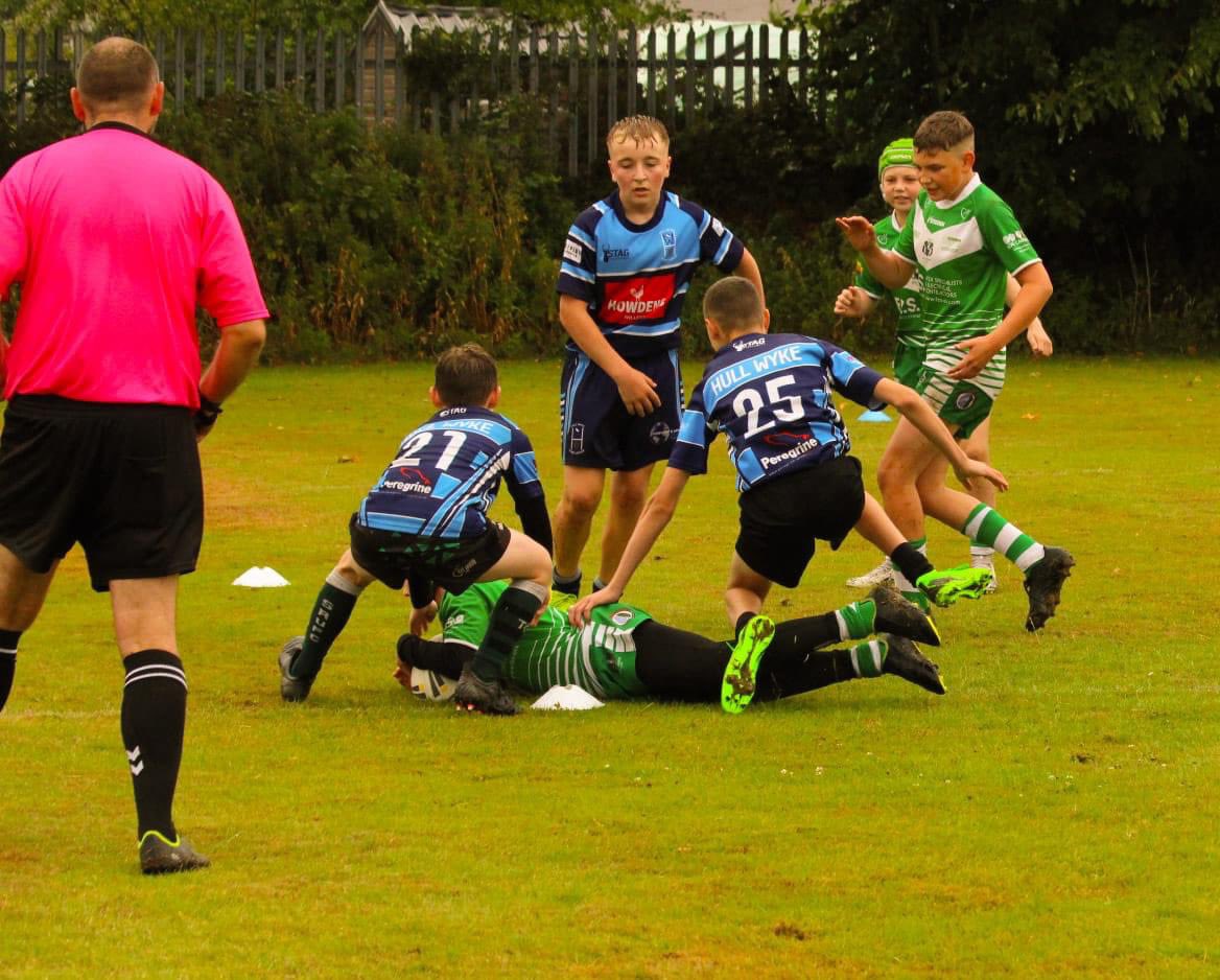 HayleyMower's tweet photo. Yes then son β€οΈ won 2 out of 3 games today ππΌππ€π so proud of you and all your brothers ππΌπͺπ» smashing it kids #rugby #family #brothers #1inallin #greenandwhitearmy @HullDockers2016 @stevem6858 @ConnorWynne15 https://t.co/UUgU7vp9en