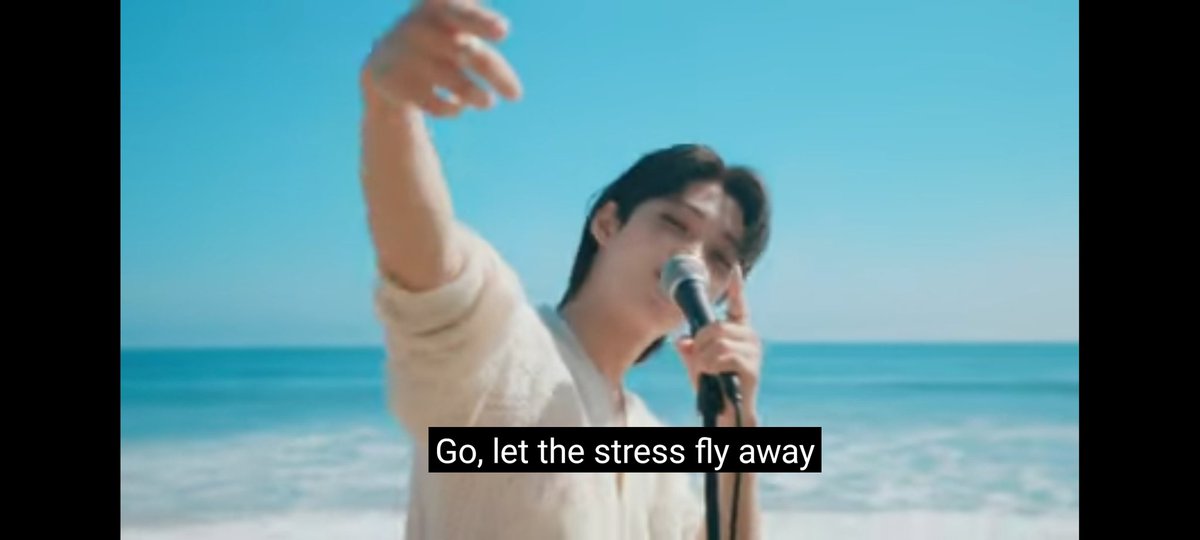 NabaouiaSebbah's tweet photo. #StrayKids 
#TimeOut 
Just fall in love with it 🐱 https://t.co/54uFllqRq2