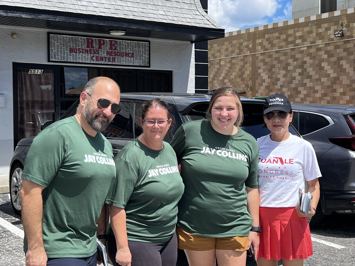 RosiePaulsen's tweet photo. Where’s Rosie?
The “Spanish & PAC” troops where deployed in Town & Country.
We will paint this town #RED #LeadRigh https://t.co/Bq44OgeFO6