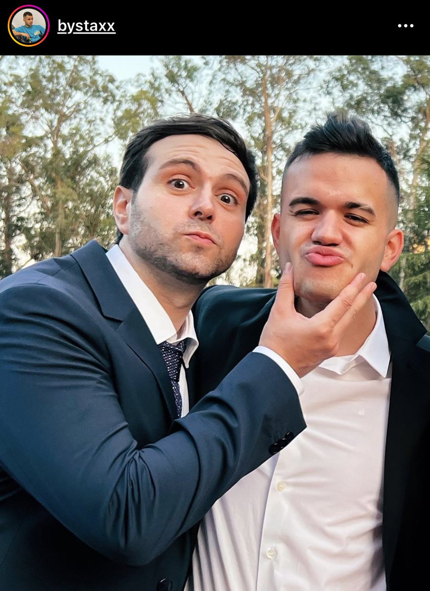 Si… aunque no lo acepte,todos sabemos que está embarazado! #karmaland <a href="/bysTaXx/">sTaXx</a> te apoyaremos todos tio! No estás solo!