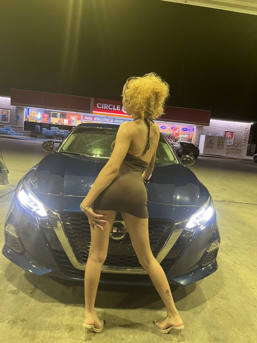 sayymilli's tweet image. untouchable but you feel this