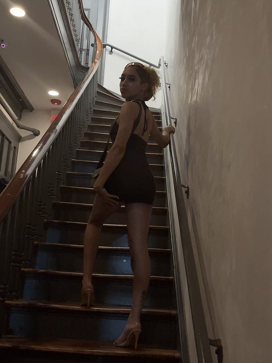 sayymilli's tweet image. untouchable but you feel this