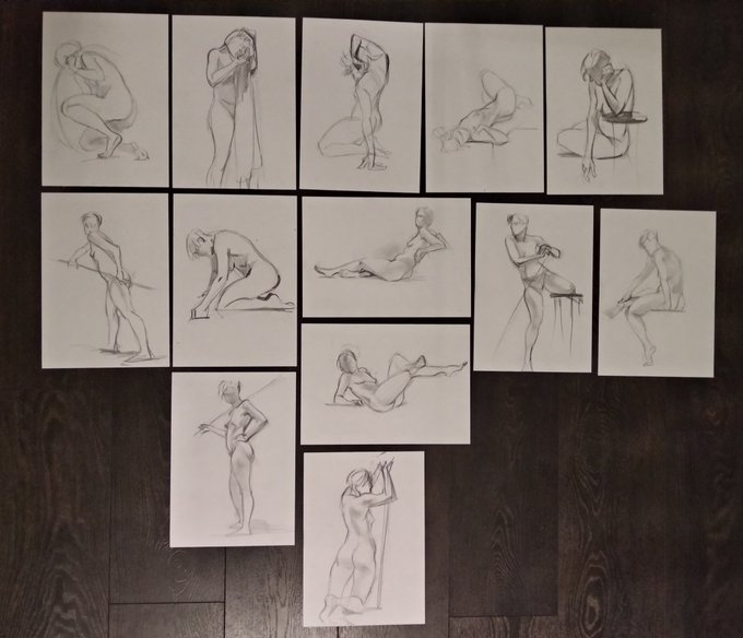 Some life model sketching I did today!
I feel like i didn't study for a long time and decided to fix that!!👍 