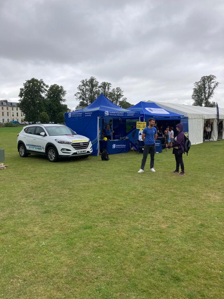 FruPerth's tweet image. Perth First Responders dropped by the Energy Festival in Perth today. We caught up with #SSEN , whose funding made our CFR vehicle possible. 4 years of lifesaving and counting for FR3394.
#SSEN #Team999 #volunteer