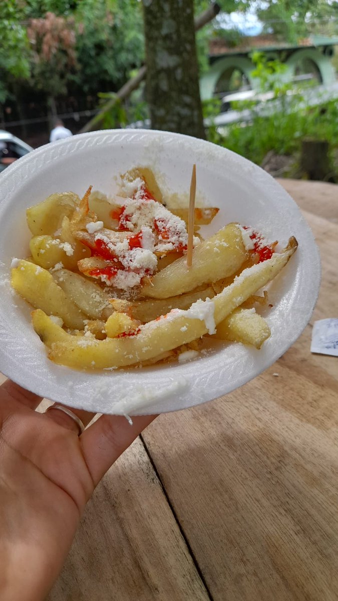 dbarriossv's tweet photo. Este día visite los planes de tenderos y me encontré con que está papa frita cuesta $2.50
La gente se está aprovechando con precios absurdos 
Que indignante
Por favor hagan algo.

@tcsnoticias @Defensoria_910  @WalterAlemanSV  @chinchontepec22  @MITURElSalvador @Anlikerinfante https://t.co/ookgBojKwr