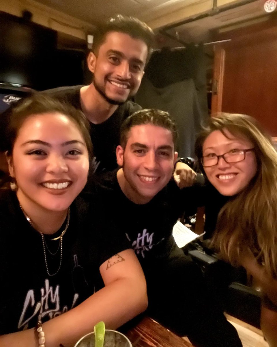 CityNoiseNYC's tweet photo. 📸 City Noise 7/29/22 🔊⚡️ 
@stackoqueso - Lead Vocals/Bass Guitar
@Nishad13lfc - Keys/Backup Vocals
@VanDominick - Guitar
@aaangdrums - Drums/Percussion
#citynoise #nycbands https://t.co/tIAsvUPl93