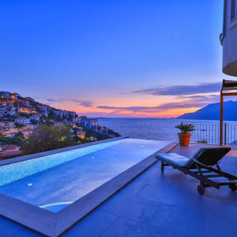 _Raha_Co's tweet photo. Just relax 😌
#raha
#turkey #luxury #vip #villa #Holiday #vacation #dubai #doha #riyadh #abudhabi #realestate #luxurylifestyle #luxuryrealestat #luxuryhomes #TheTrillionaireLife
#اجازه #عطلة #فيلا #عقارات #فلل #فلل_للبيع #فلل_للايجار #تركيا #السعوديه #قطر #الامارات #الكويت https://t.co/VikiwmjOeh