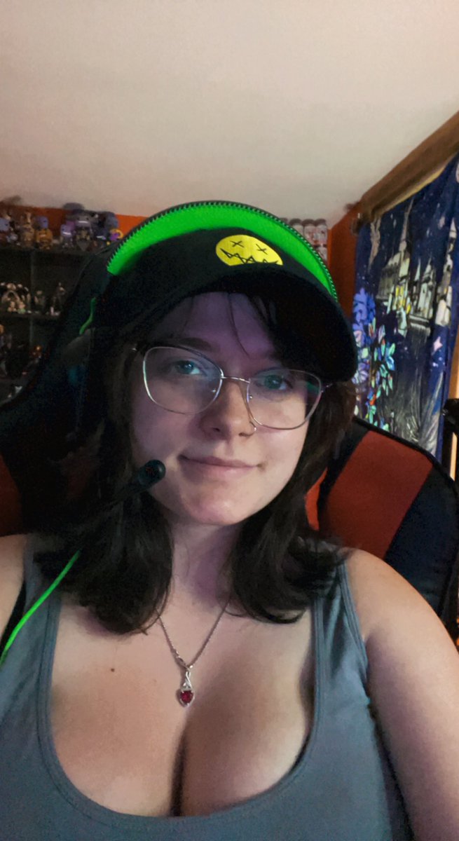 boo_bagel98's tweet photo. Time for a raid, let’s go! 

https://t.co/e9Bb06NF4X 

#Streamer #smallstreamer #twitch #twitchstreamer #twitchaffiliate #Rust #consolerust https://t.co/rSc83bXClm