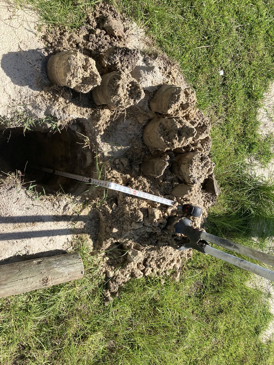 kevinfolta's tweet photo. In response to #HoleGate, it is coincidental that I dug a 48β hole today for a ten foot brace post with a hand post hole digger. No big deal. North Central Florida @AceOnTheHouse @EricStromer @adamcarolla https://t.co/vckwJHM2b2