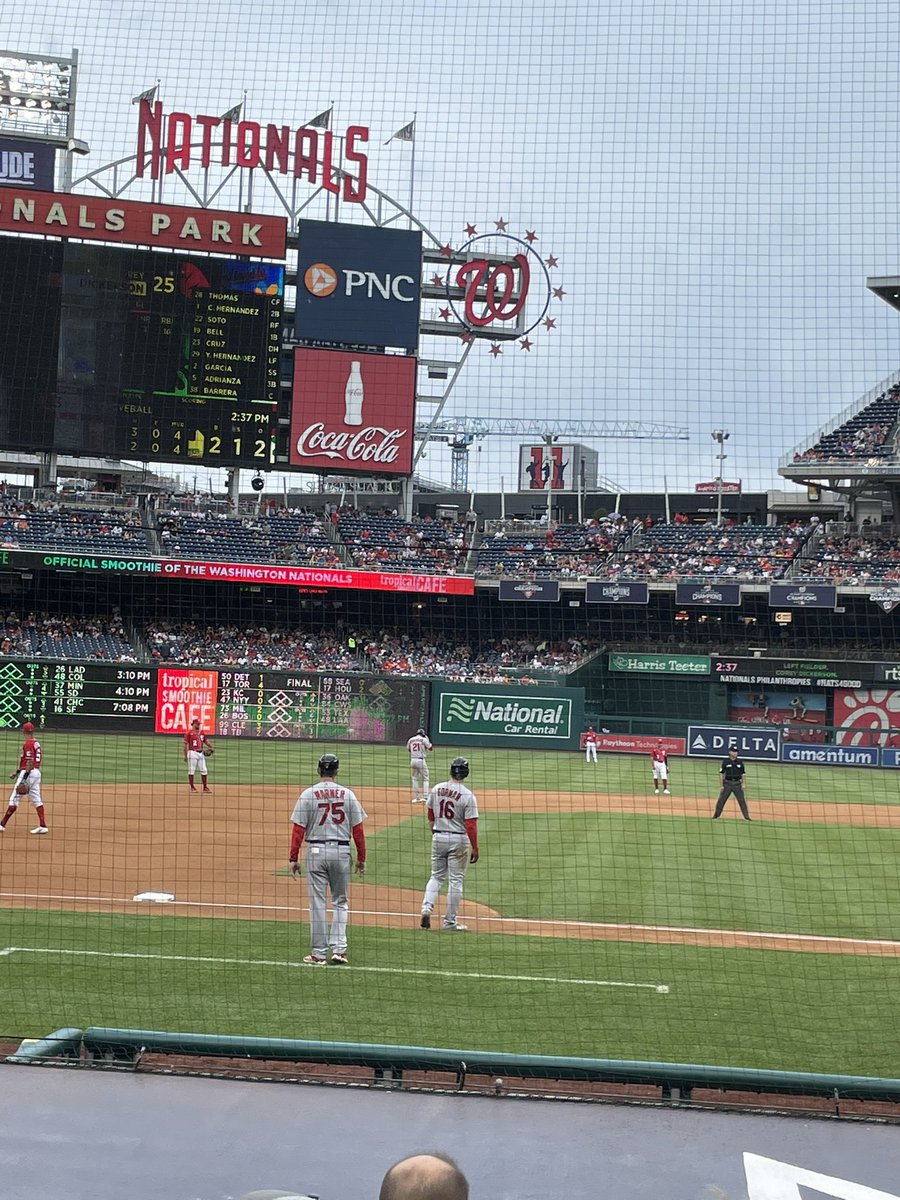 hmaxwell23's tweet photo. Americas pastime https://t.co/xeoXVIBntM
