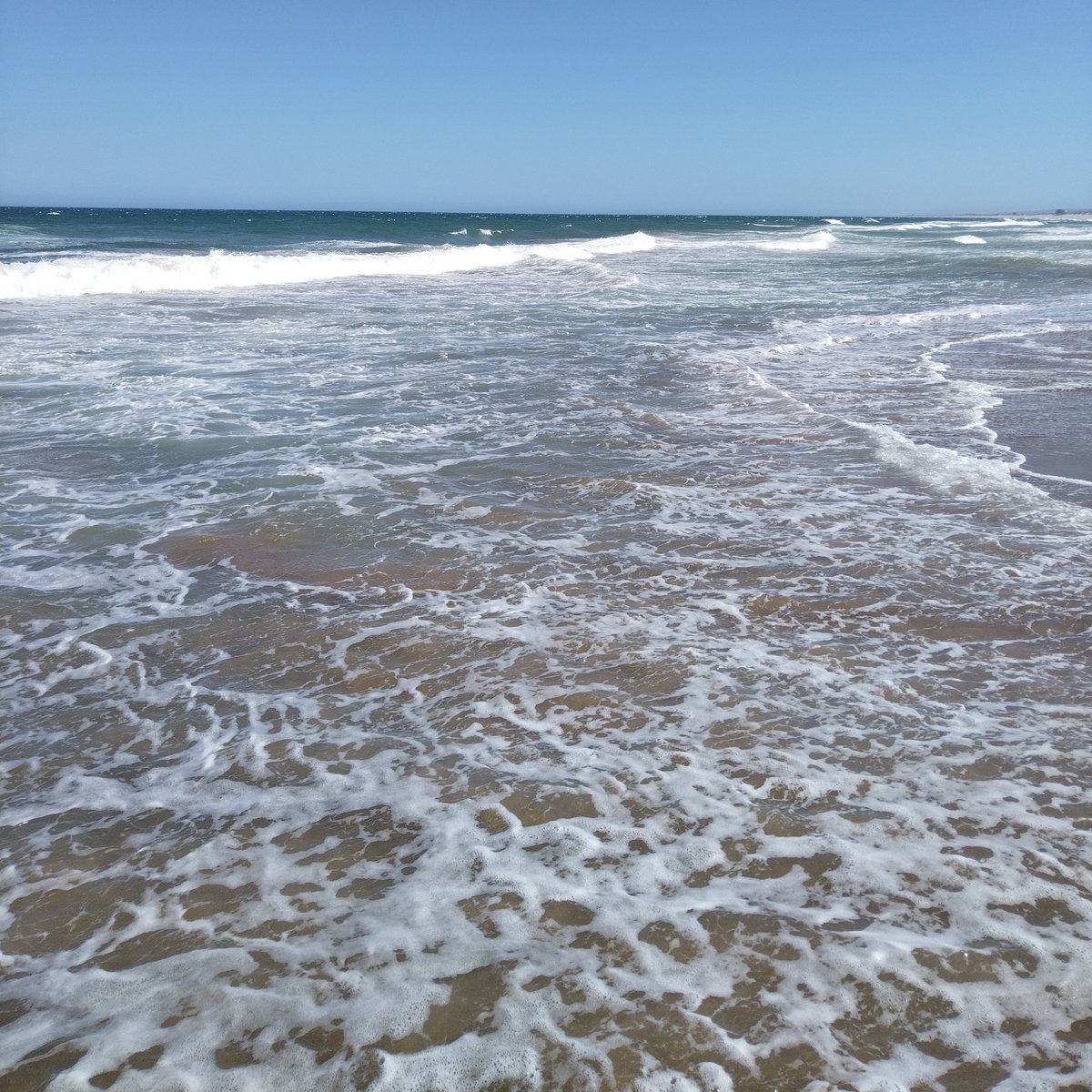 SabzerAzoh's tweet photo. Sea water contains silicic acid which helps ease skin problems such as eczema and psoriasis. It has a great effect on anyone with rheumatism, arthritis, back or joints pain,contracted muscles. The minerals in it help reduce inflammations, as they help the liver... https://t.co/NsHICdF832