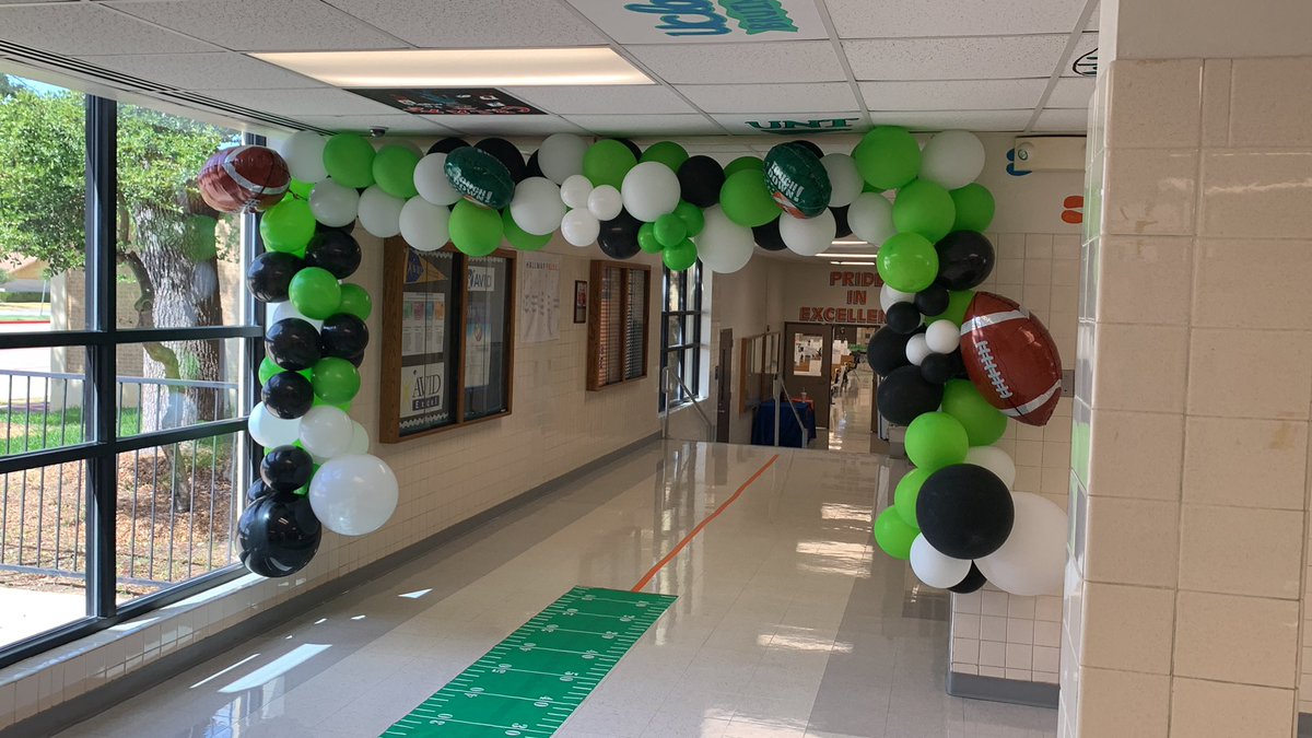 Mills16Ralph's tweet photo. Bison - This Is Our Season! See you all tomorrow! @JenGarciaOMS  @PeralesIda @sherese_nix https://t.co/R2hTJgwkpH