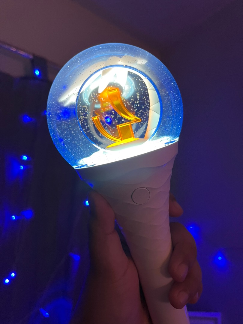 shopshopnumber1's tweet photo. ทันคอนน้าค้า สนใจรีบสั่ง
พรี 🤍แท่งไฟ  WOODZ  OFFICIAL LIGHT STICK 

🎶มาทันคอนค่ะ

ราคา 1630 บาท
ส่งกลับ ✈️EMS
สนใจสั่งทางDMได้เลยค่า
#ตลาดนัดWOODZ #แท่งไฟwoodz #ตลาดนัดmoodz
#WOODZ #WOODZ_ColorfulTrauma_inBKK https://t.co/jam8IfVMEF