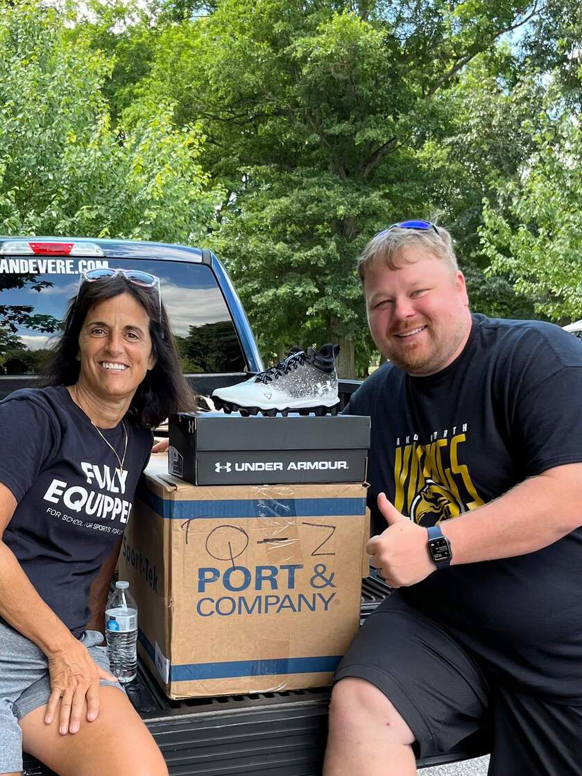 FullyEquipped 🎒 tweet media