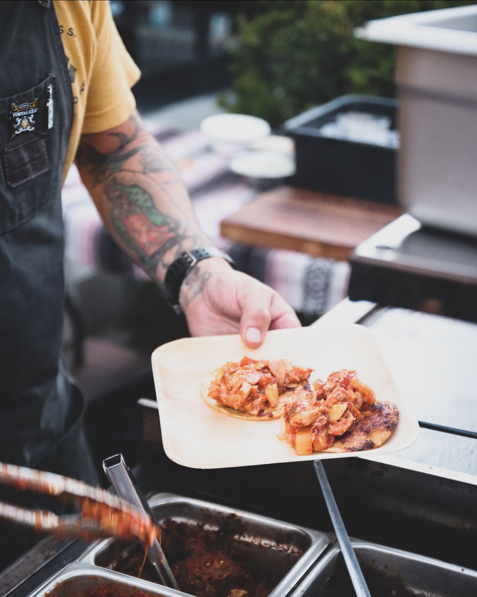 If you don't immediately want tacos after a few pints...we can't relate 🤷🏻‍♂️ Wednesday through Saturday our friends @echale.taqueria are posted up at our Leucadia location to satisfy all your cravings!