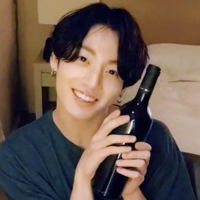 bluemoonnlight's tweet photo. ai que sdd que eu tava disso 
#HOBIPALOOZA https://t.co/bmCU293VQS