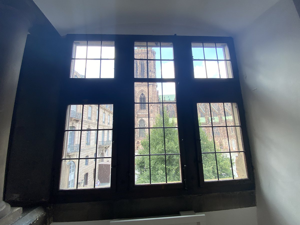 cintia_johnston's tweet photo. #strasburg Windows #windowslovers https://t.co/ALPZQyptyR