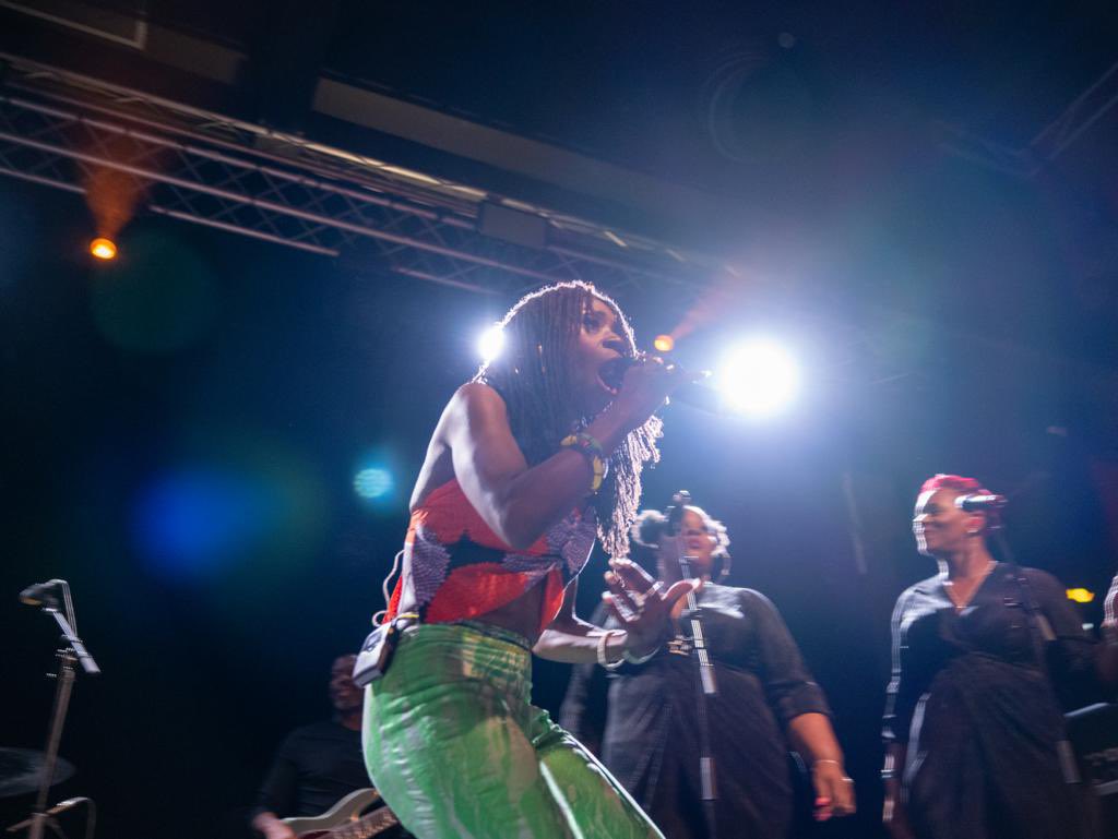 LIMFestival's tweet photo. โฅ๏ธ @MPeopleHeatherS @ArtsQuarter for #LIMF2022 ๐ฅ๐ต https://t.co/ItNHpNxvnY