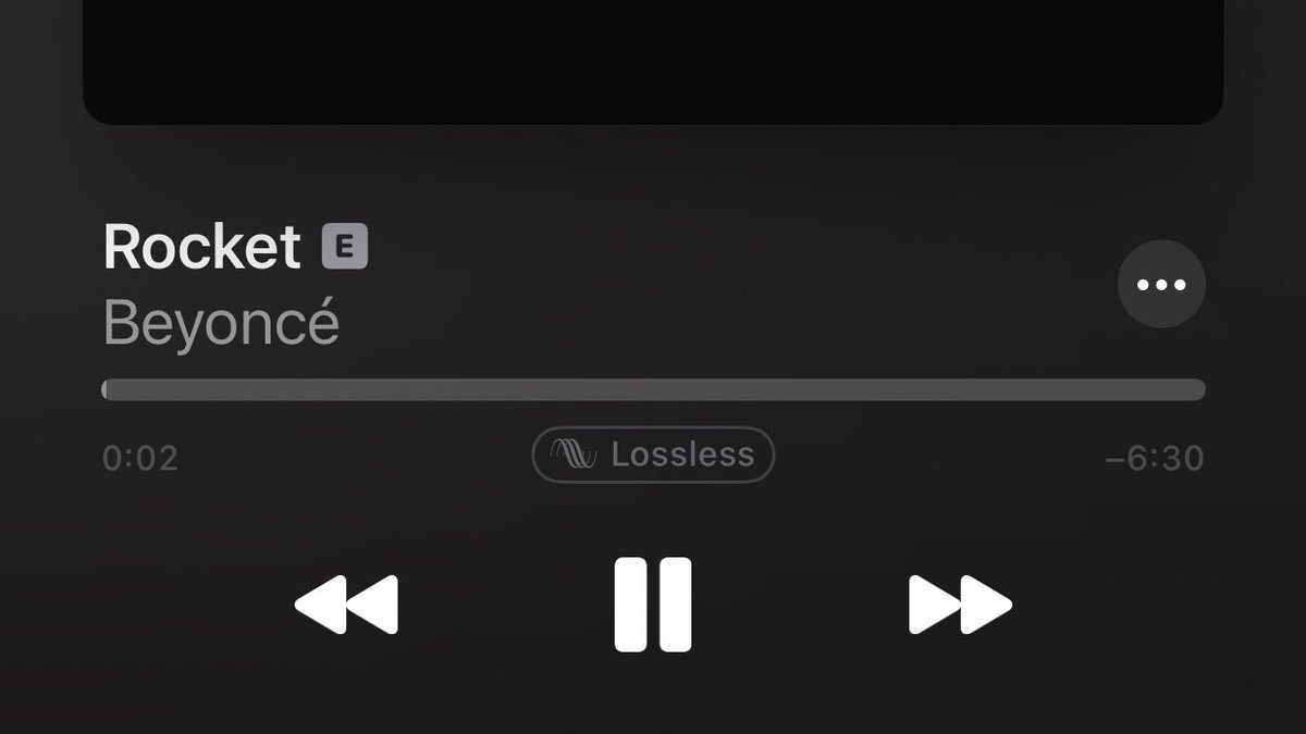 Iifeimmortality's tweet photo. one thing about beyoncé, she’s gonna eat a 6 minute song https://t.co/uEV8ZPzoIU