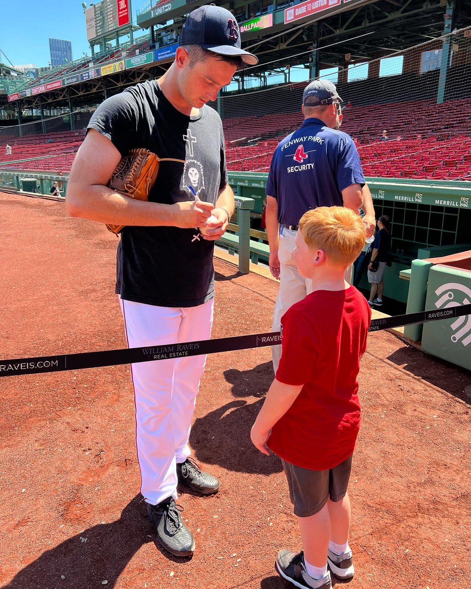 Steve_DaSilva's tweet image. Game 103
Luke 1st Game @PatEuglow @AmberEuglow (1/2)