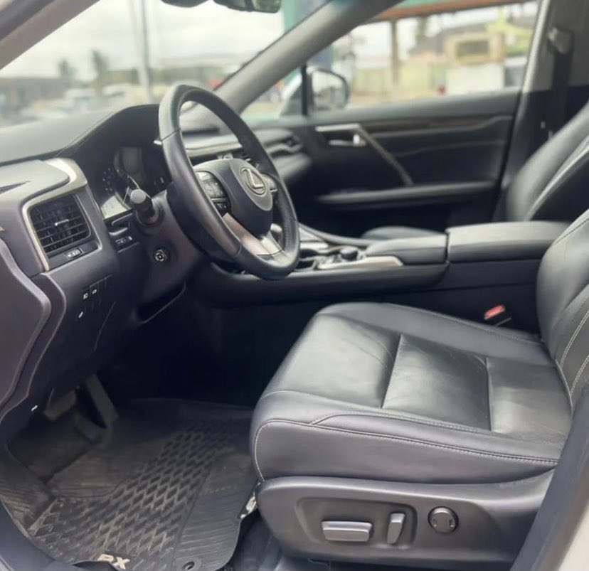 echidiimemotors's tweet photo. 🏁👴🏾🏁
Make: Lexus
Model: Rx350
Year of manufacture: 2018
Condition: Foreign Used
Transmission: Automatic
Price:₦23,500,000
Location: Lagos
For more inquiries Dm on WhatsApp:+2347036231617
#247echi https://t.co/ajbpAQbfNl